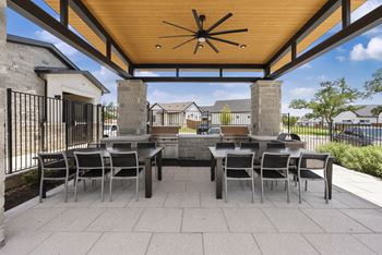 Outdoor kitchen & bbq
